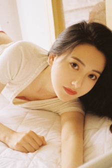 女性开裆裤无遮挡