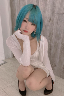 亲嘴脱内衣内裤摸屁股
